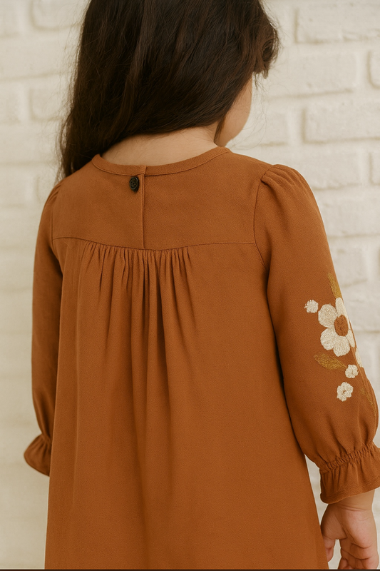 Wrinkled Cotton Long puffed sleeves Floral Dress 1-6 Y (Brown)